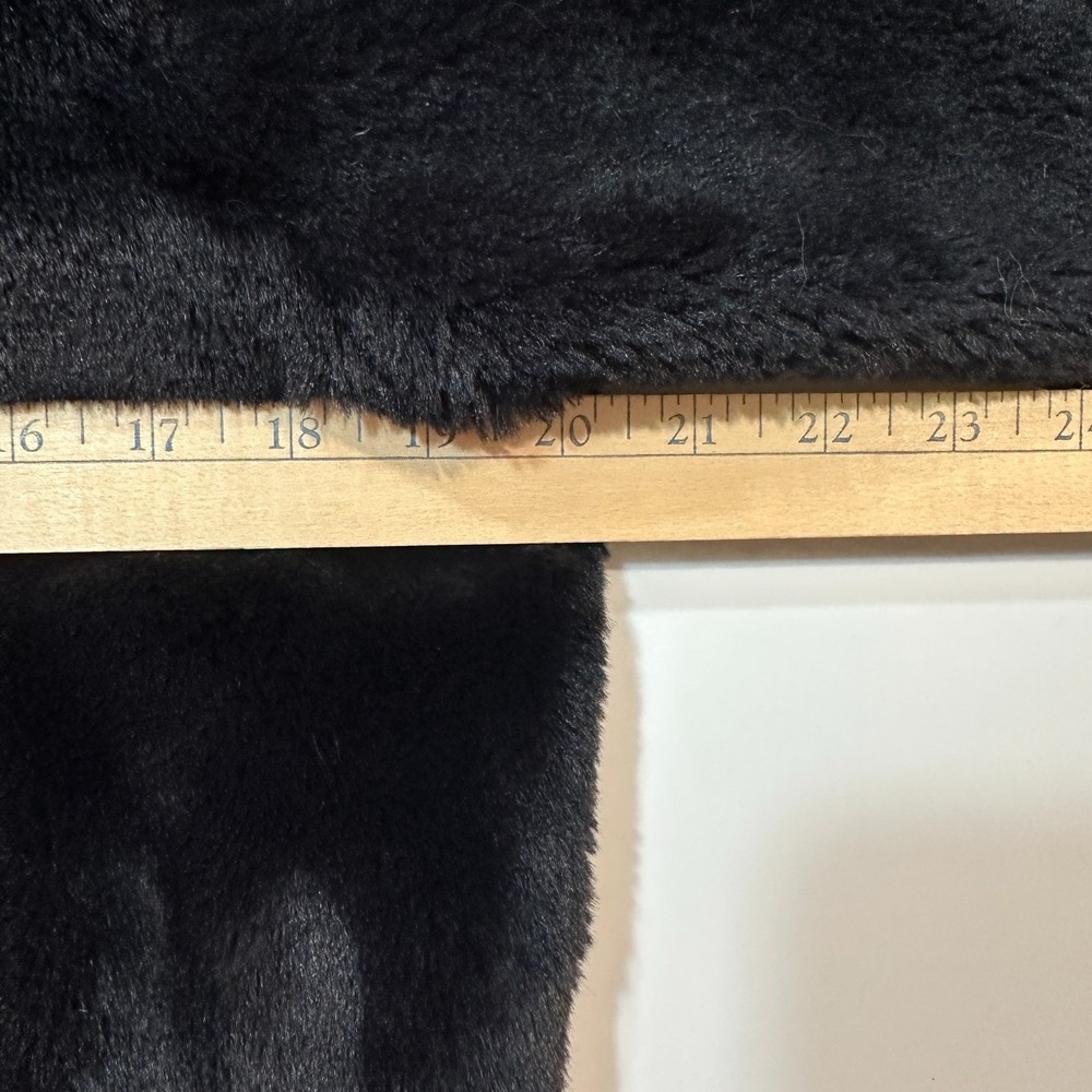 Cat & Jack Black Faux Fur Hooded Zip Up Jacket Size Youth XL - Picture 10 of 11